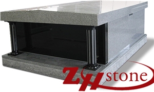 Cheap Price Columns Roof Top Design Sesame White/ G603/ Shanxi Black/ Jet Black Granite Mausoleums/ Mausoleum Design/ Cemetery Crypts/ Cemetery Mausoleum/ Mausoleum Crypts