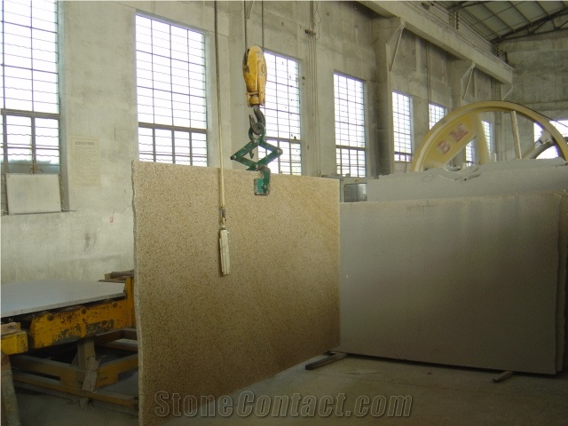 China Dark Yellow G682, Golden Rusty Granite Polished Kitchen Countertop,Bar Top,Island Top,Bullnosed Desk Tops,Curved Bench Tops,Work Top