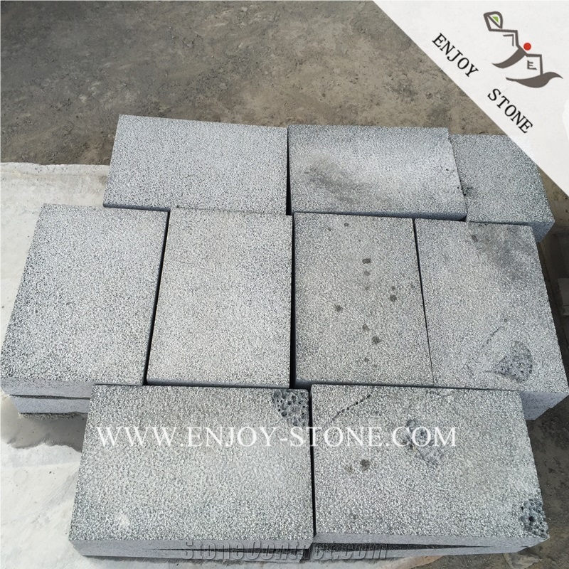 Bush Hammered Bluestone with Honeycomb Pavers,Bush Hammered Zhangpu Grey Basalto Floor Bricks,Grey Basaltina Paver
