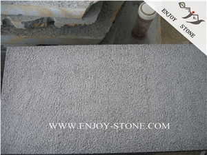 Bush Hammered Zhangpu Grey Basalto Floor Tiles,China Bushhammered Bluestone Tiles with Honeycomb Tile,Grey Basaltina Paver,Andesite Paver with Catpaws