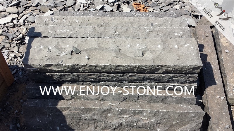 Cheap Zhangpu Black Basalt Palisade,All Sides Natural Split Finish Pillars for Garden Wall Decoration,Garden Boulders