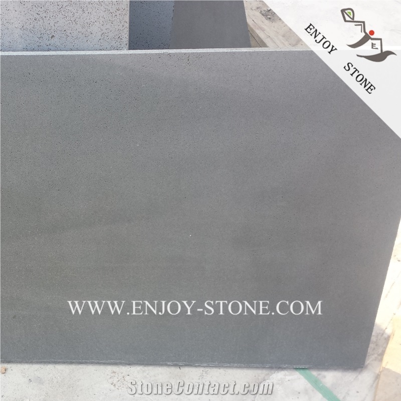 China Honed Bluestone Tiles with Honeycomb Tile,Honed Zhangpu Grey Basalto Floor Tile,Grey Basaltina Paver,Dark Grey Andesite Paver with Catpaws