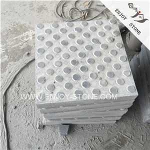 China Padang Dark G654 Granite Flooring Tile,Sesame Black Granite,Blind Stone Pavers,Garden Stepping Blind Paving Stone