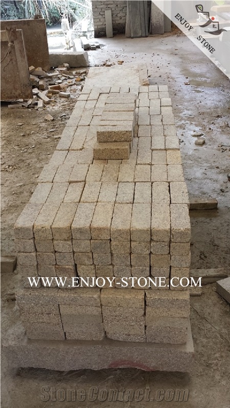 China Rustic Yellow Granite G682 Cobble Stone,Bushhammered and Tumbled Finish Cube Stone for Exterior Paving Sets,Garden Stepping Pavements,Courtyard Road Pavers,Driveway Paving Stone,Walkway Pavers