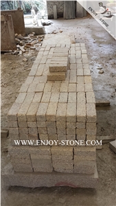 China Rustic Yellow Granite G682 Cobble Stone,Bushhammered and Tumbled Finish Cube Stone for Exterior Paving Sets,Garden Stepping Pavements,Courtyard Road Pavers,Driveway Paving Stone,Walkway Pavers