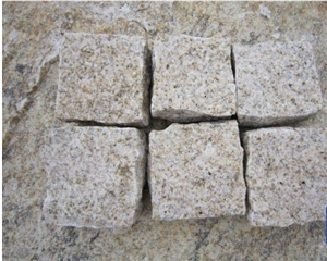 China Yellow Rust Granite G682 Cube Stone , Polished Golden Garnet, Sunset Gold Granite, Golden Yellow Grante Paving Stone, Desert Harvest Gold Granite Cobble, Misty Yellow Granite
