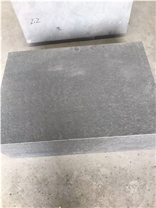 New G684 Black Basalt Flamed Surface and Sides Sitting Blocks Curb Elements