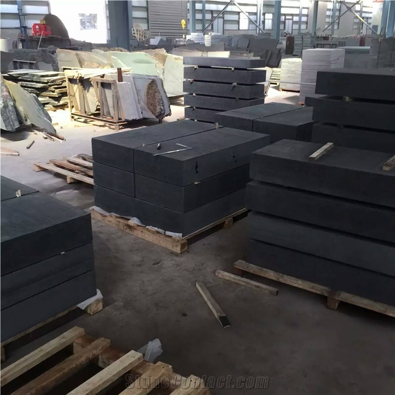 New G684 Black Basalt Stairs Steps Elments Top Flamed and Brushed Sides Split Competitive Prices