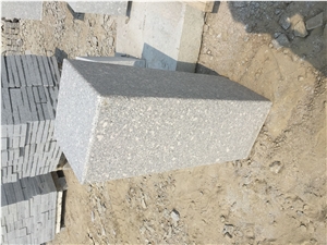 G375 Granite Flamed Palisades Fence Columns