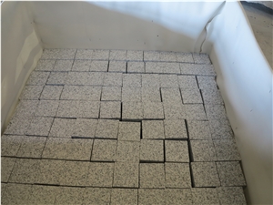 G633 Light Grey Granite Bush Hammered Cube Stone