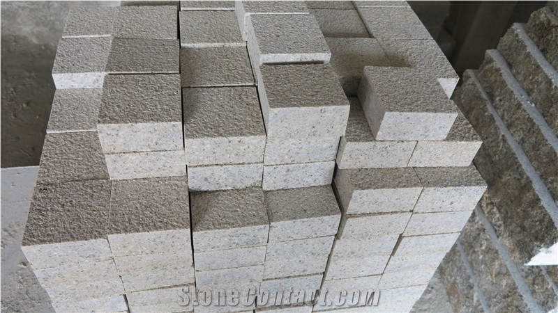 Rusty Granite G682 Bush Hammered Pavers Floor Covering