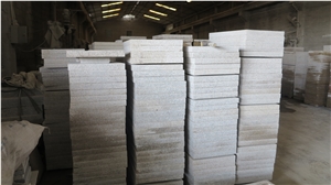 Rusty Granite G682 Bush Hammered Pavers Floor Covering