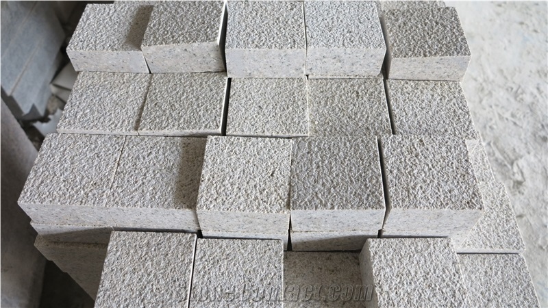 Rusty Granite G682 Bush Hammered Pavers Floor Covering