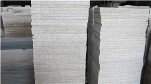 Rusty Granite G682 Bush Hammered Pavers Floor Covering