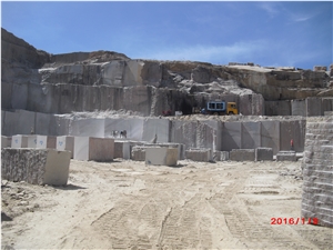 Multicolor Red Granite Blocks
