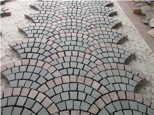 China Popular Cheap G612 Dark Grey + G562 Maple Red Granite Flamed+ Natural Split Cube Stone Mesh Paving Sets, Cobble Stone Mesh Garden Stepping Pavements, Walkway, Driveway, Patio Pavers
