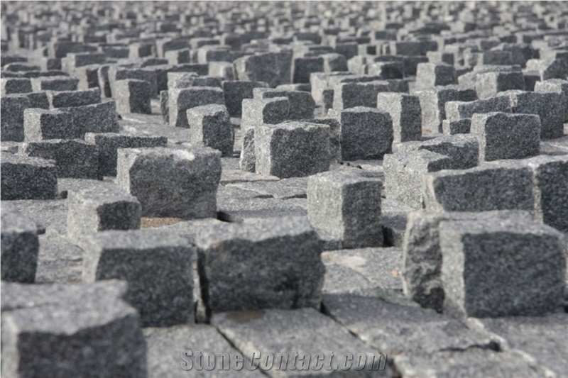 Silver Grey Granite Rough Cobbles (Natural Split)