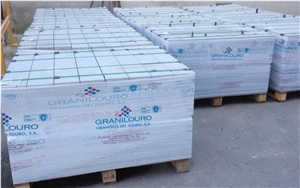 Silver Grey Granite Rough Cobbles (Natural Split)