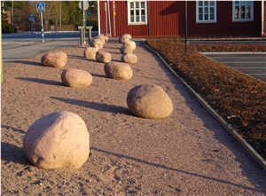 Garden Cobbles and Boulders