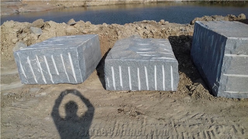 Ban Grey Granite Blocks