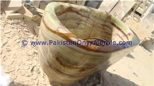 Customizable Onyx Bathtubs Collection