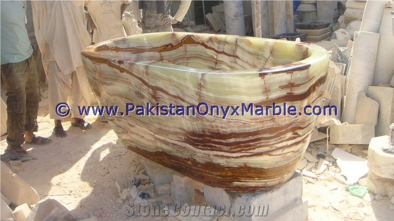 Customizable Onyx Bathtubs Collection