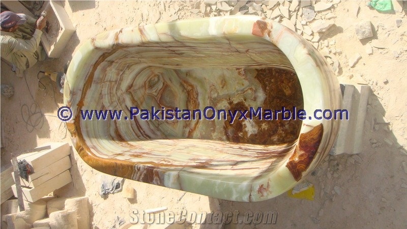 Customizable Onyx Bathtubs Collection