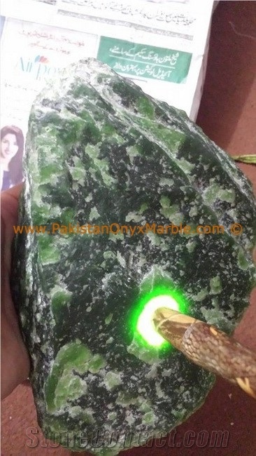 Wholesale Factory High Quality Rough Nephrite Jade