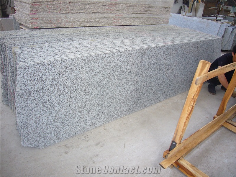 G439 Big Flower Grey Granite Slabs