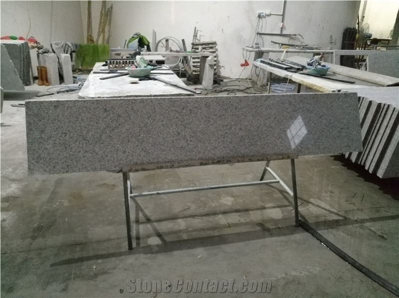 G655 Light Grey Granite Tiles Slabs