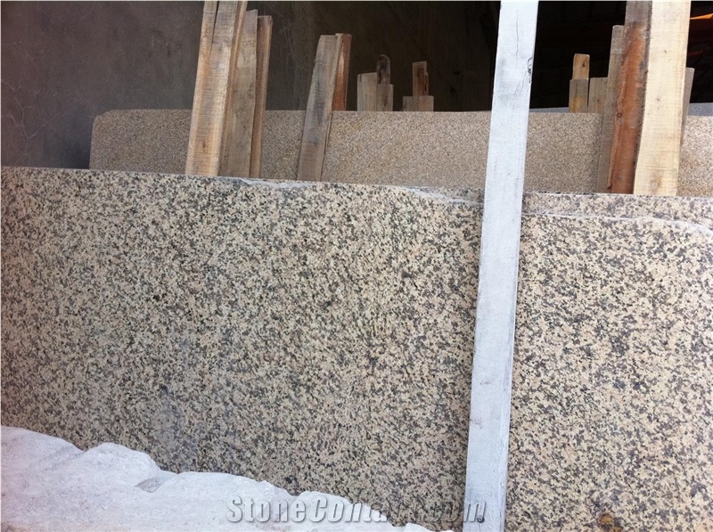 G682 Granite Rustic Yellow Granite Slabs & Tiles