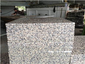 Tiger Skin Red Granite Tiles and Slabs
