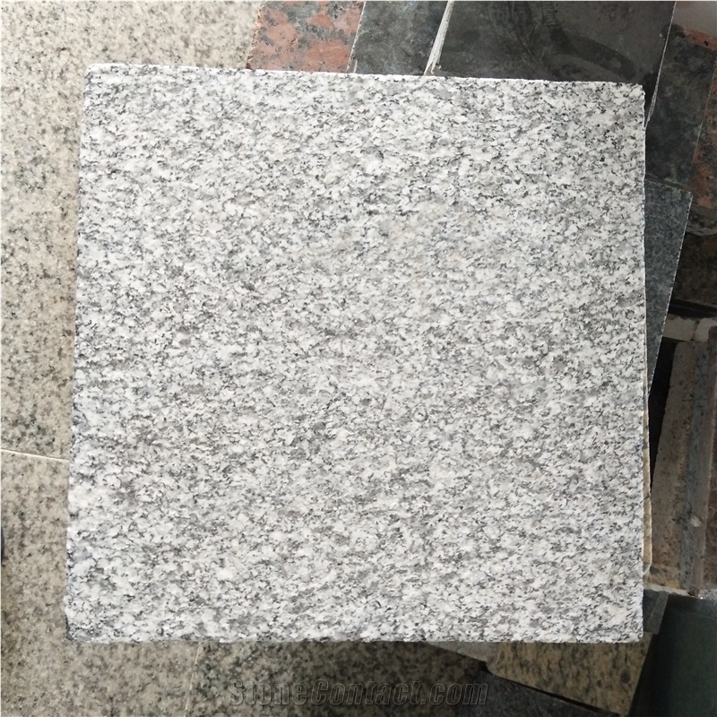 G688 Granite Tiles and Slabs China Grey Granite Flooring Tiles Wall Tiles Granite Tiles