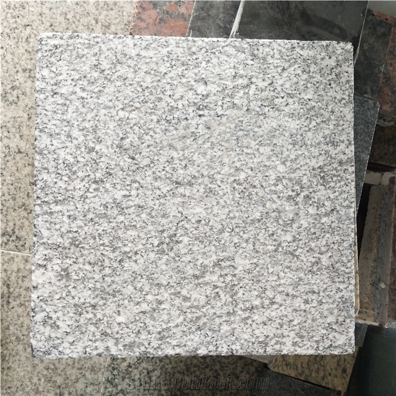 G688 Granite Tiles and Slabs China Grey Granite Flooring Tiles Wall Tiles Granite Tiles