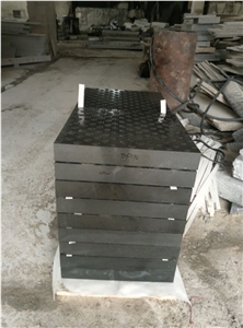 China Zhangpu Black Basalt Pedestrian Paving Stone, Tactile, Paving Stone,Blind Stone Pavers,Paving Sets,Blind Paving Stone,Floor Covering,Flamed Surface,Flamed Sandblasted Paving Stone Tiles