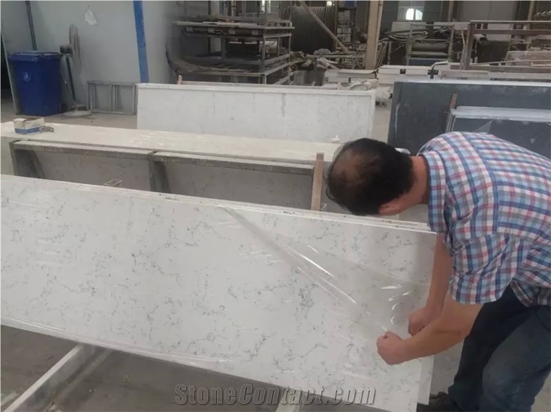A Quality Calacatta White Marble Look Quartz Stone Solid Surfaces Polished Slabs Tiles Engineered Stone Artificial Stone Slabs for Hotel Kitchen,Bathroom Backsplash Walling Panel Customized Edge