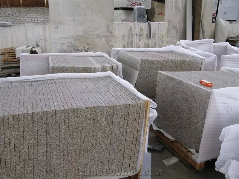 Gold Leaf,Golden Cristal,Golden Crystal,Golden Leaf,Golden Peach Granite Tiles/Granite Floor Covering/Flooring/Floor Tiles