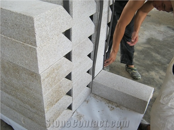 Misty Golden Rusty Golden G682 Granite Kerbstone