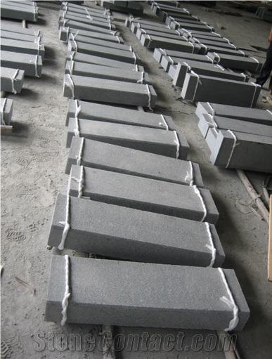 G654 China Granite Kerbstones Flamed Hot Sales