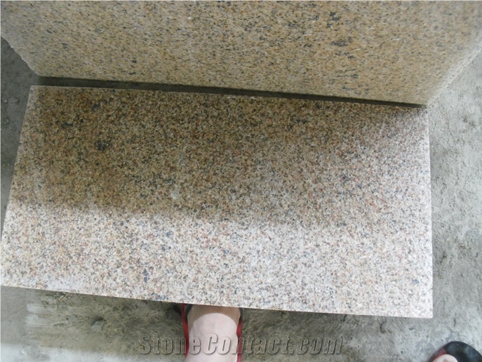 G682 Granite Tiles Polished,Flamed,(Hand)Bushhammered Natural Split Pineappled China