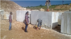 Pertek Beige - Pertek Perlato Blocks
