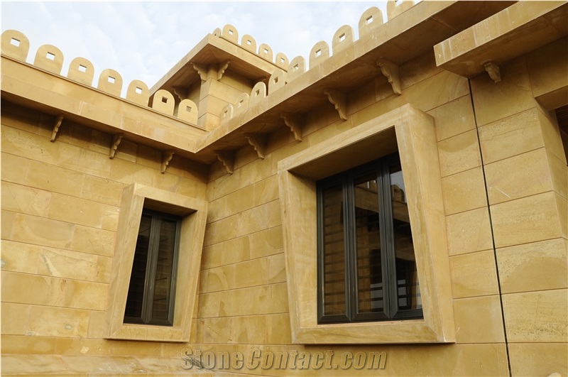 Yellow Colour Guiting Limestone Building & Walling