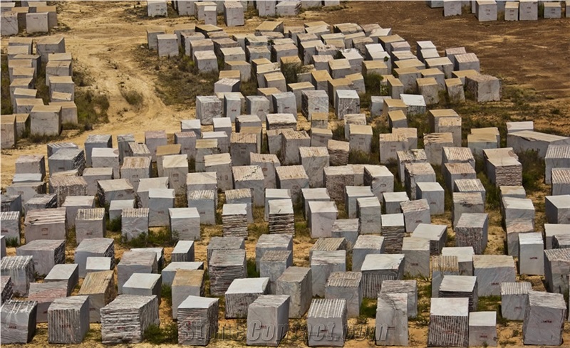 Salmon Tropical Granite Blocks