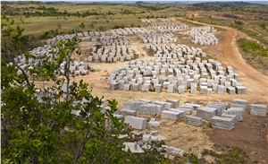 Salmon Tropical Granite Blocks