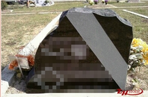 Good Quality Serp with Heart for Kids Indian Red/ Imperial Red/ Absolute Black/ Jet Black/ Shanxi Black Granite Monument Design/ Single Monuments/ Heart Tombstones/ Gravestone/ Custom Monuments