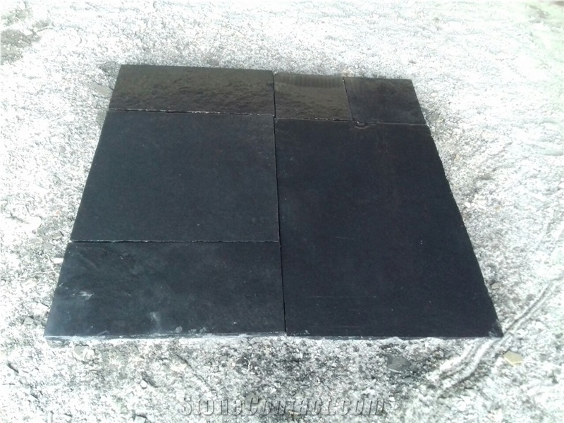 Kota Black Limestone Paving Slabs