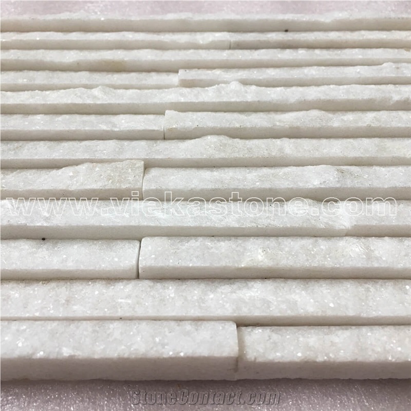 China Snow White Quartzite Stacked Stone Veneer Feature Wall Cladding Panel Ledge Stone Rock Split Face Mosaic Tile Landscaping Building Interior & Exterior Natural Culture Stone 55x15cm Waterfall Z