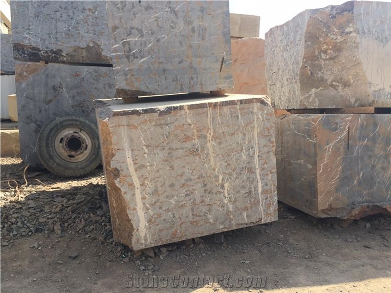 B/G Michelangelo Black and Gold Marble Blocks