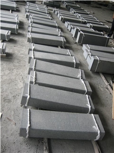 China Dark Grey G654 Kerbstone,G654 China Sesame Black Impala Black Kerbs/ Kerbstone /Curbs for Road Side Stone Exteroir Stone