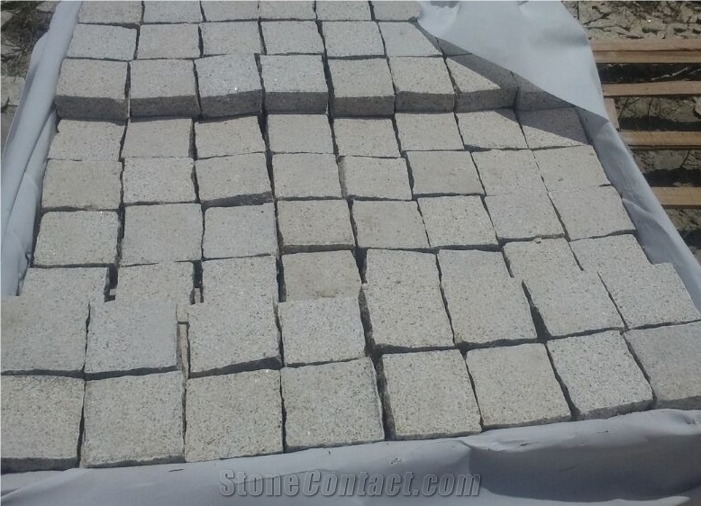 G682 Rusty Yellow,Giallo Rusty,Yellow Rust Granite,Desert Gold,Giallo Fantasia,Giallo Ming,Ming Gold,Giallo Padang,Giallo Rustic,Golden Crystal,Cubes,Cobble Stone,Paving Sets,Floor Covering